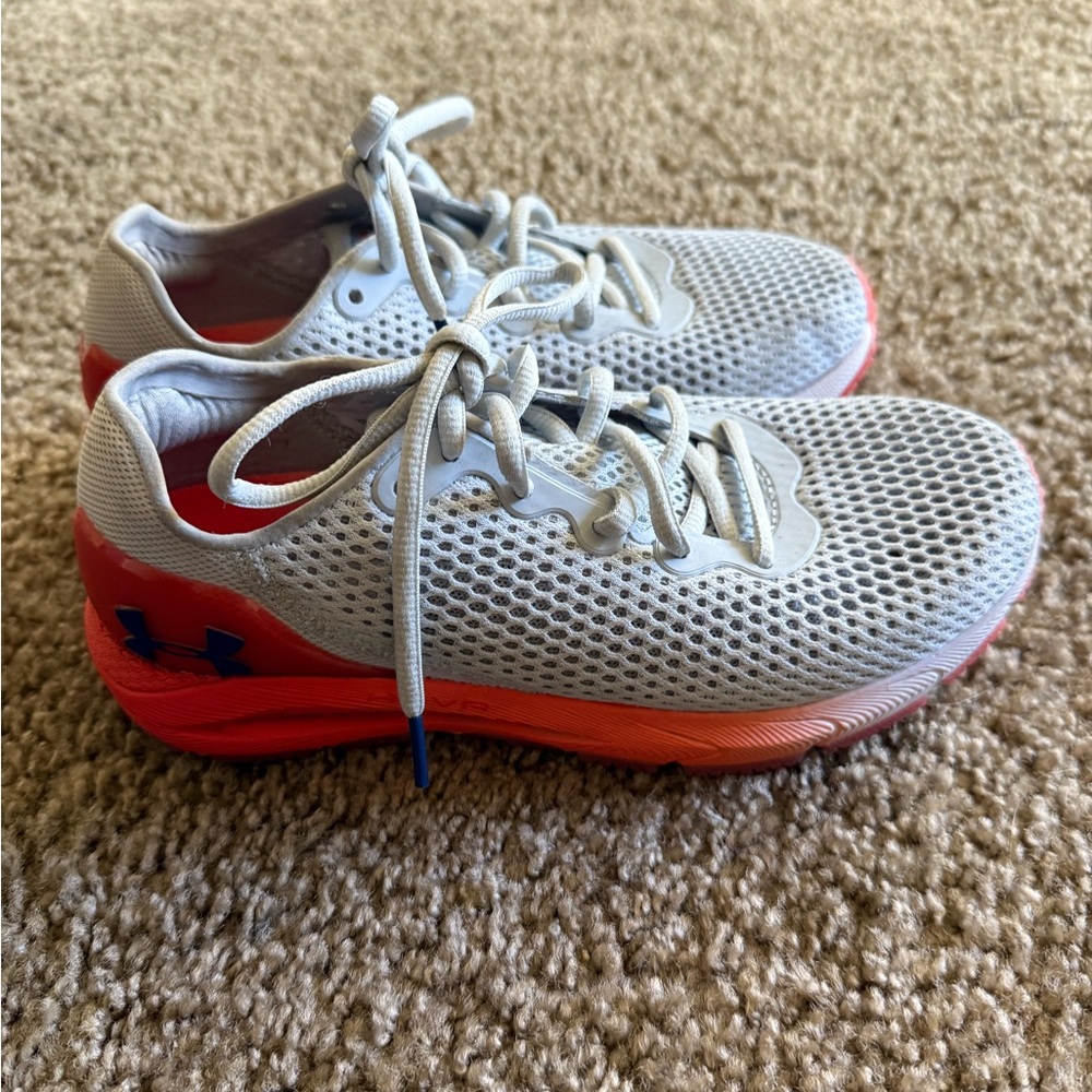 Under Armour Kids Sneakers in White and Red - Picture 3 of 8